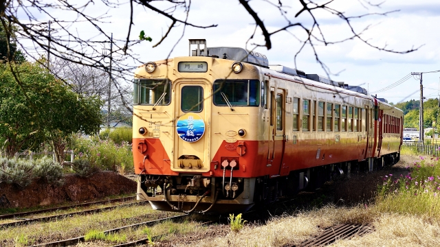 田舎を走る電車